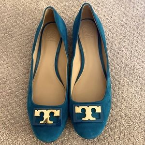 Tory Burch Gigi suede pump